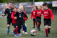 Schoolvoetbal-groep-1-2-4-van-193