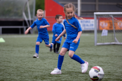 Schoolvoetbal-groep-1-2-7-van-193